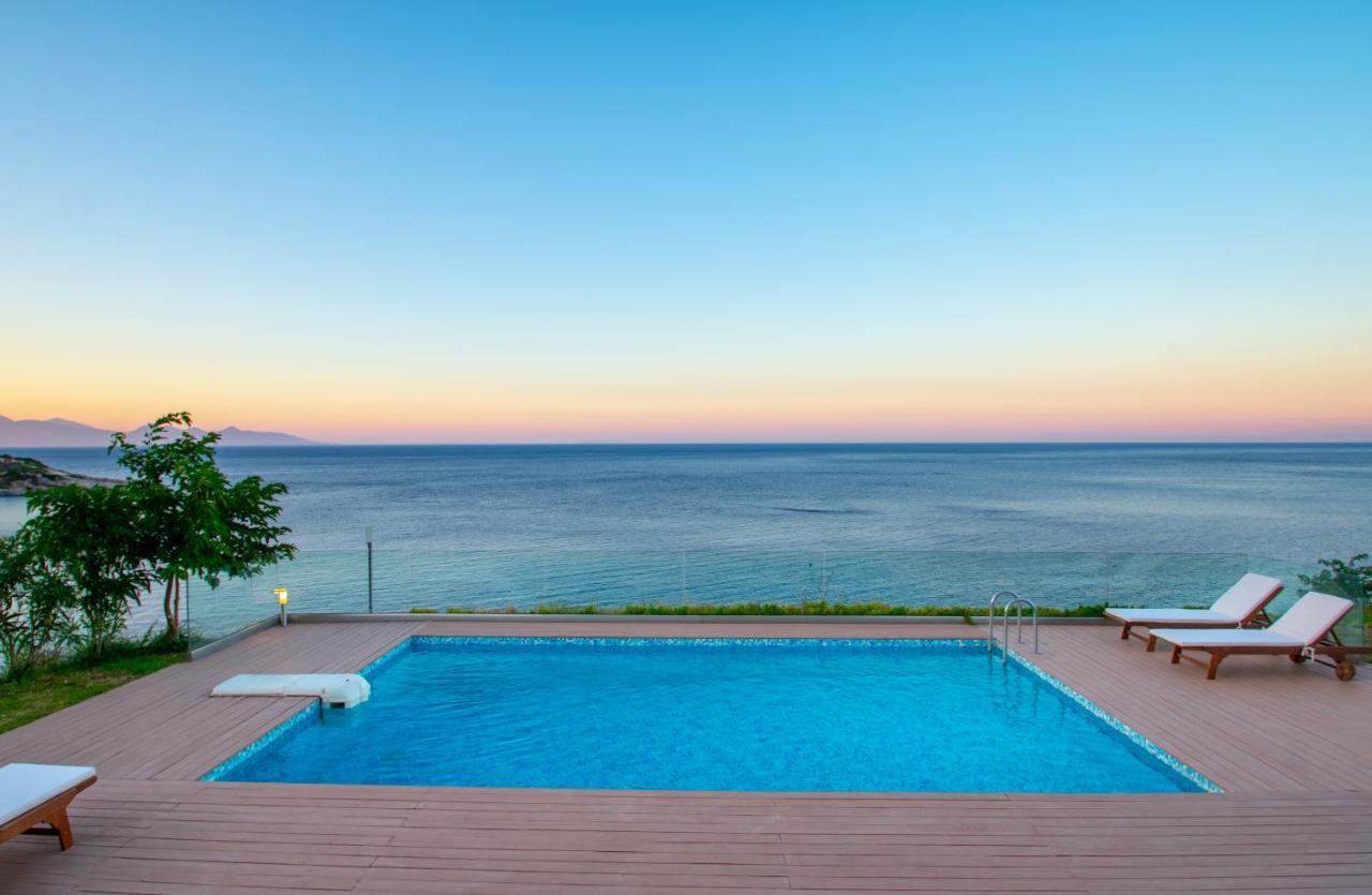 Villa Thalassa - Deja Vu Villas Agios Nikolaos  Exteriör bild